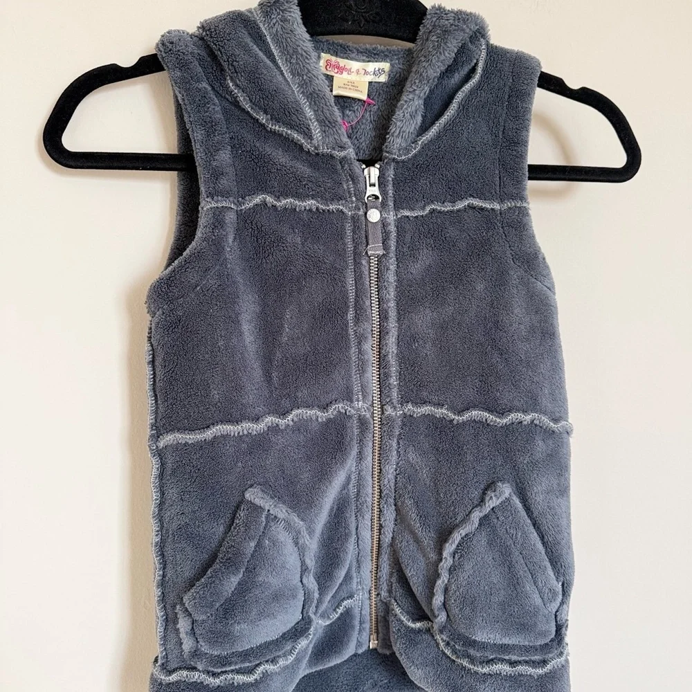 NWT Ragdolls and Rockets Gray Sherpa Hooded Vest 6/6X